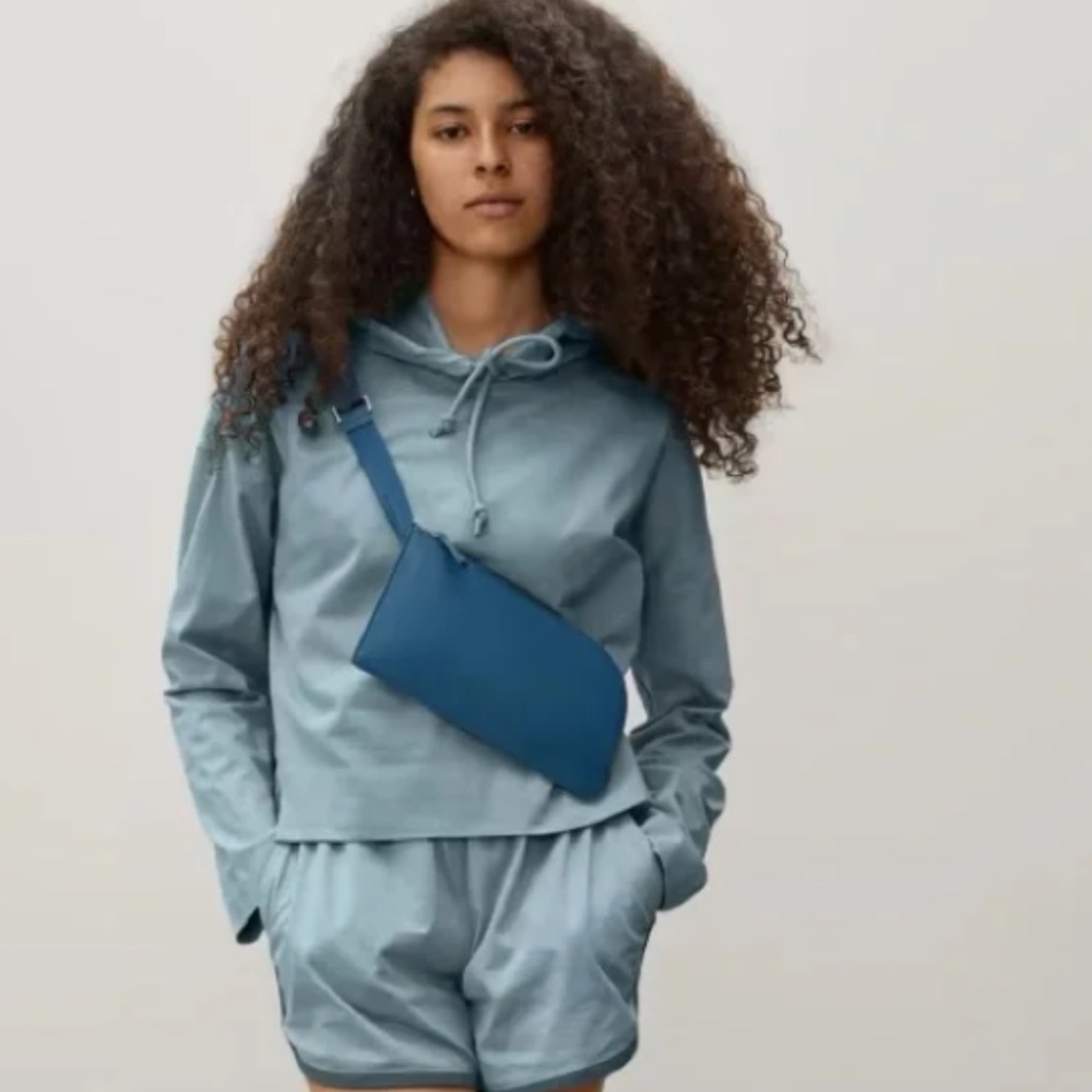 Everlane The Cactus Leather Sling Bag